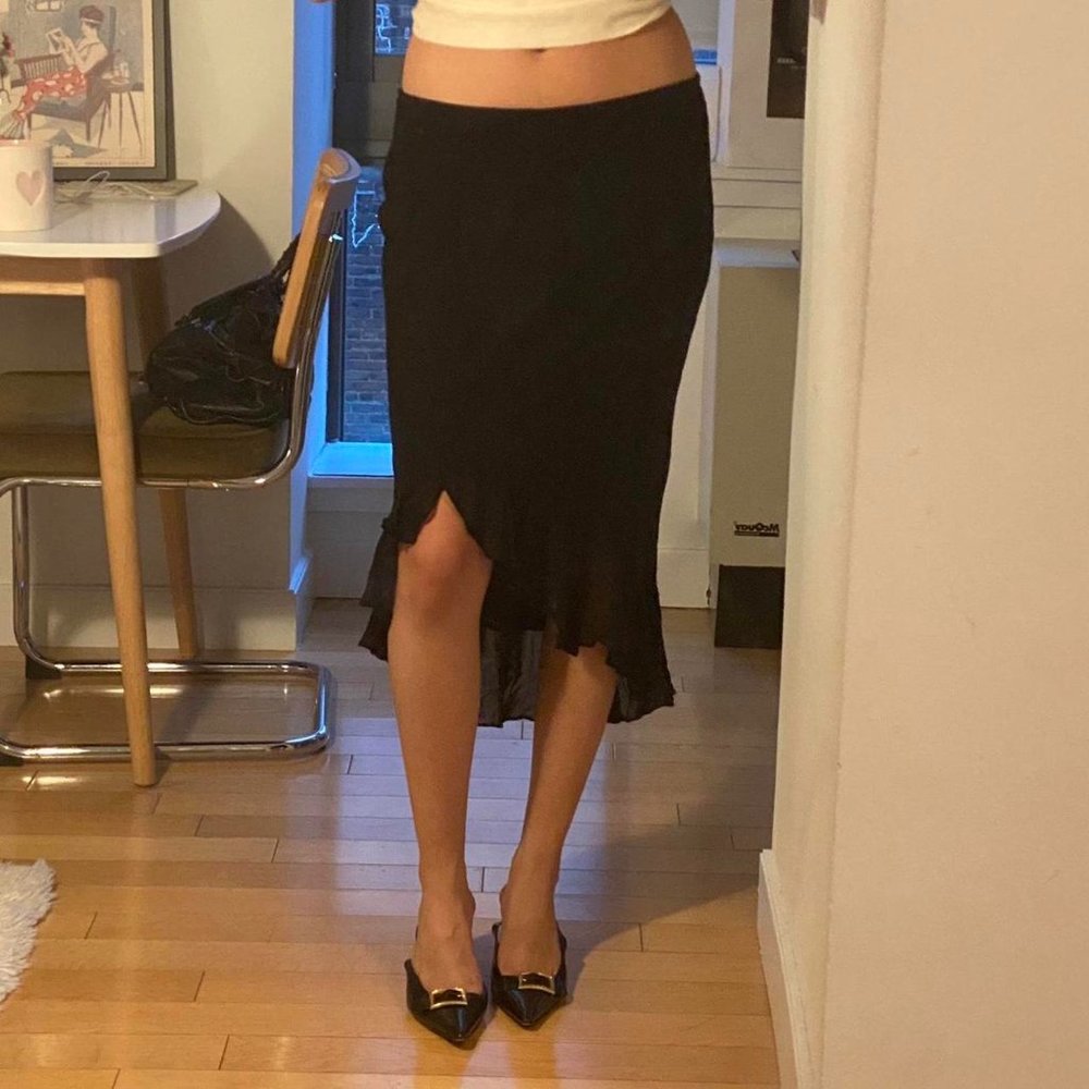 Betsey Johnson Black Knee Length Ruffle Trim Skirt sz P